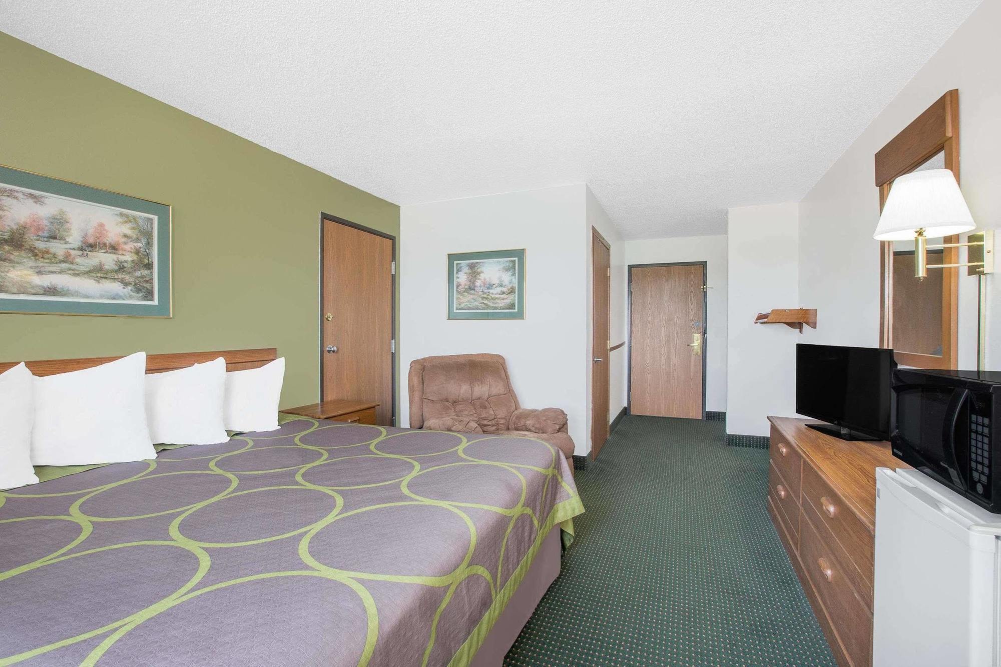 Super 8 By Wyndham Chillicothe Hotel Bagian luar foto